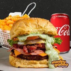 Universitário ( O X-Tudo)  + Batata + Bebida   