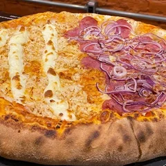 Pizza Meia Calabresa | Meia Frango com Catupiry (Grande 8 Fatias)
