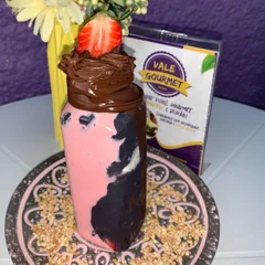 AÇAÍ NA GARRAFINHA 300ML SABOR : MORANGO 