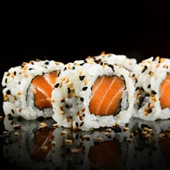 Uramaki salmão