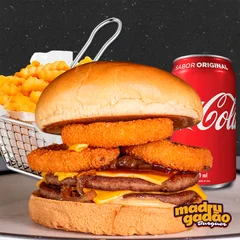 Madruga Onion + Batata Pp + Bebida  