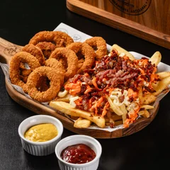 Batata Especial + Onion Rings