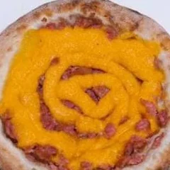 Esfiha de Calabresa com cheddar
