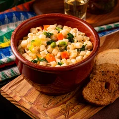 Sopa de macarrão com legumes