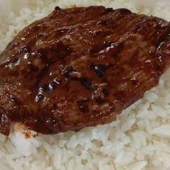 Simples de Carne Grelhada