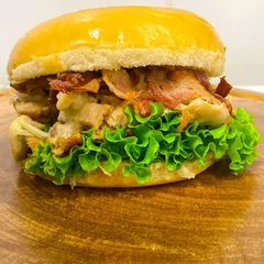 Lombo Bacon Salada
