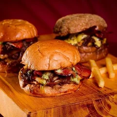 Quatro Hamburgueres