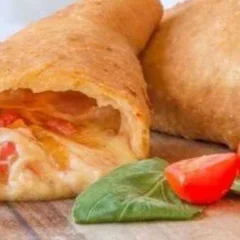 Pizza Frita Chuva de Bacon