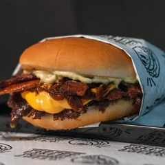 Baconzito: Smash+ Bacon + Maionese(serve bem 1 pessoa)