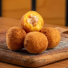 Bolinho de Bacon com Queijo Provolone - 5 Unidades