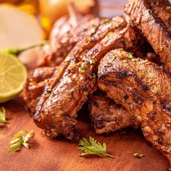 COSTELINHA SUINA A PASSARINHO COM MOLHO BARBECUE