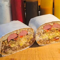 X-Pindukão (Burguer Caseiro, Filé de Frango, Bacon, Calabresa, Ovo, Catupiry...)