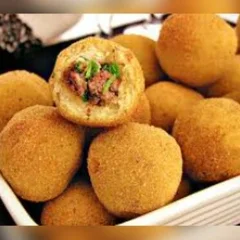 Bolinho de Mandioca com carne