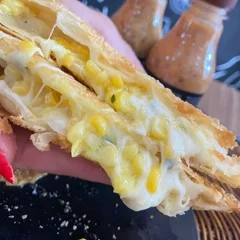 Pastel de Milho com Muçarela 