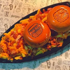 2 Lanches + Fritas + 1 Guaraná 1l