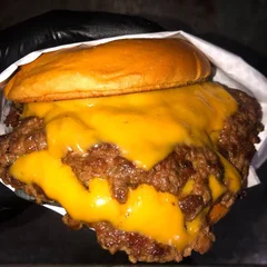 P.C.Q (Pão, Carne e Queijo)
