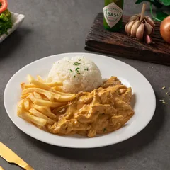 Strogonoff Frango + Arroz + Fritas