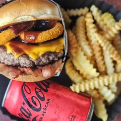 Combo O Onions + Batata + Bebida + Sobremesa