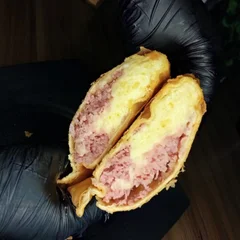 Pastel 25 - Presunto com queijo