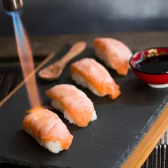 Niguiri Salmão flambado (4un)