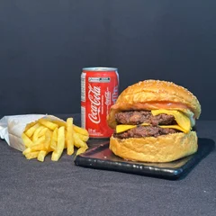 Egg  + Coca Cola Lata 220ml & Fritas +  R$ 18,99 leve outro burger 