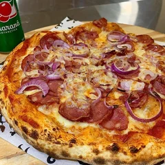 Pizza Média Calabresa + Guaraná Antárctica Lata 350 ml (Grátis)