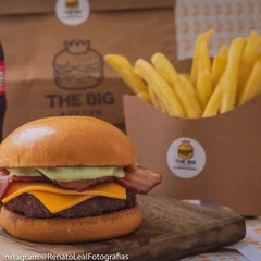 BIG CHEDDAR BACON + BATATAS