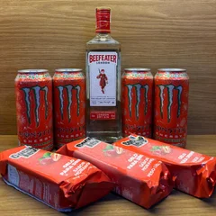 COMBO  GIN BEEFEATER TRADICIONAL 750ML + 4 MONSTER MELANCIA 473ML  + 3 GELO DE COCO 200ML 