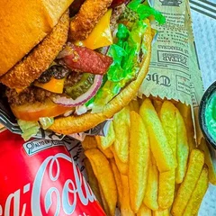 Combo Dr. Smash 3.0 + Batata + Coca-Cola lata