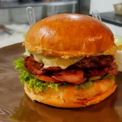 BURGUER CALABRRESA