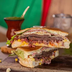 Baita Buenacho ( Bacon )