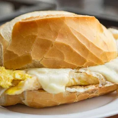 Pão Com Queijo e Ovo