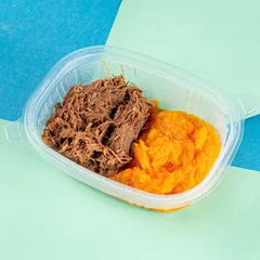Carne assada desfiada com purê de abóbora