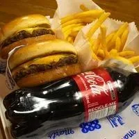 2 Basiquinhos + Fritas + Refrigerante 600ml