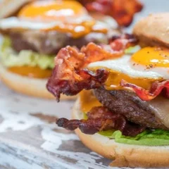 X Egg´s Bacon Calabresa