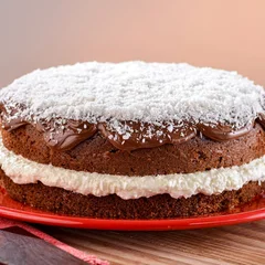Bolo de Chocolate com Recheio de Beijinho