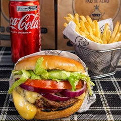 Burger + Batata + Coca-Cola