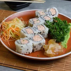 URAMAKI SALMAO GRELHADO 4 UND