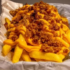 Batata Frita com Cheddar e Bacon Grande