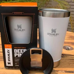 COPO STANLEY COM CX TAMPA E ABRIDOR COR BRANCA 