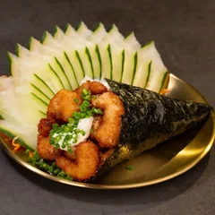 Temaki Salmão + Camarão Empanado
