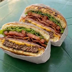 X-Pindukinha 1 (Burguer Caseiro, Presunto, Queijo, Bacon, Calabresa...)