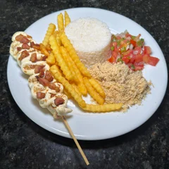 Almoço Espeto Frango Gratinado com bacon cubos 