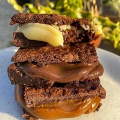 Quadradão de Brownie Recheado 🍫