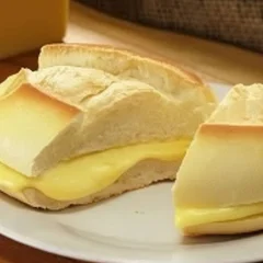 Pão Com Queijo