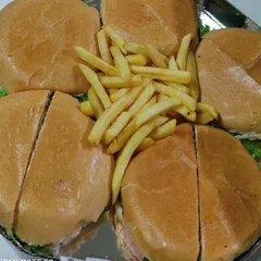 5 X - Salada + Fritas+ 1 Mogi 2 Litros