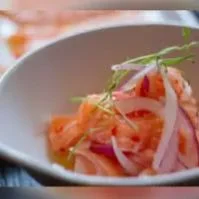 Ceviche de salmão tropical