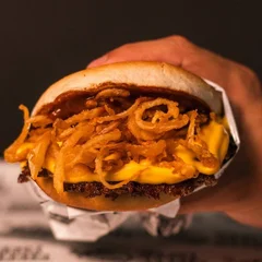 Crispy: Smash+ Cebola Crispy + Barbecue(serve bem 1 pessoa)