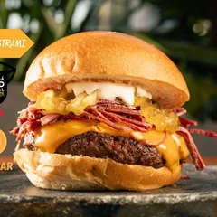 Burguer Jack Pastrami Angus - O Campeão do Maringá Food Festival de 2023