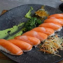 SUSHI SALMAO 8 UND 